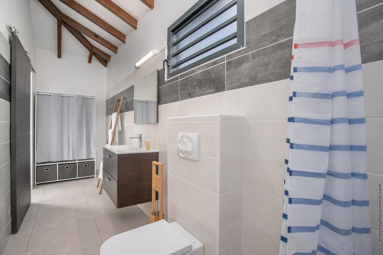 Bungalow Pom 1, Piscine, A 5 Min Des Plages Le Vauclin Eksteriør billede