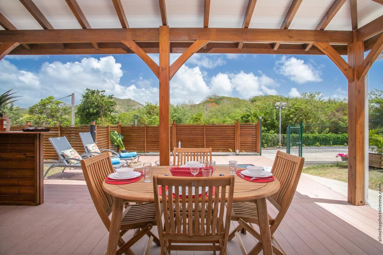 Bungalow Pom 1, Piscine, A 5 Min Des Plages Le Vauclin Eksteriør billede