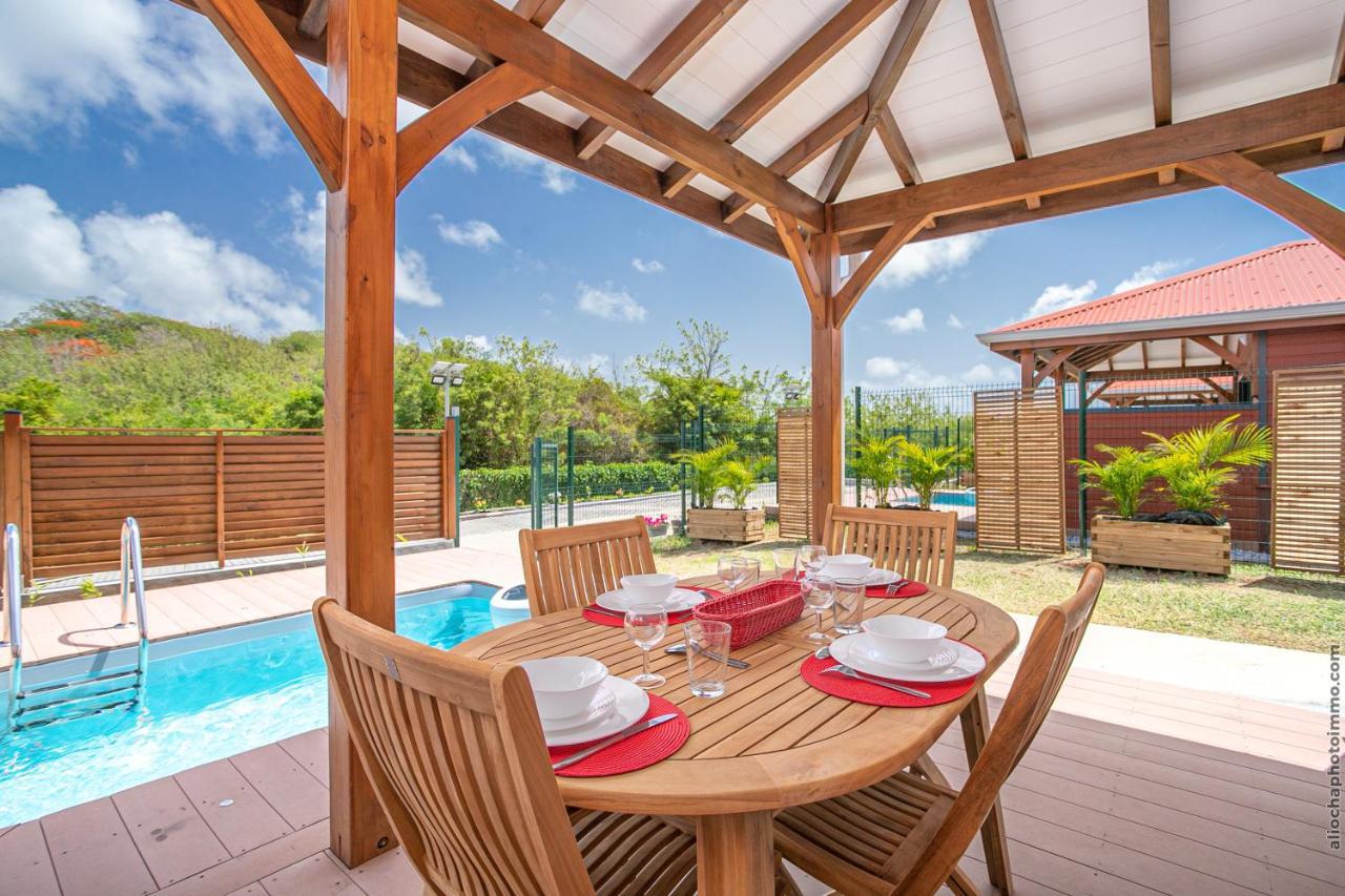 Bungalow Pom 1, Piscine, A 5 Min Des Plages Le Vauclin Eksteriør billede