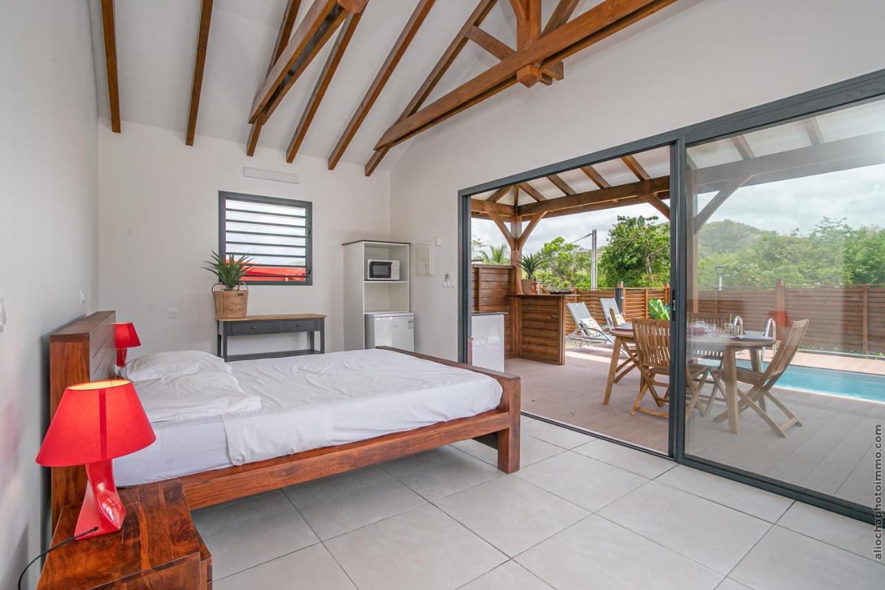 Bungalow Pom 1, Piscine, A 5 Min Des Plages Le Vauclin Eksteriør billede